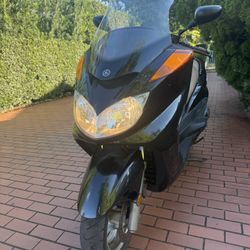 Yamaha Majesty Bike, Moto 