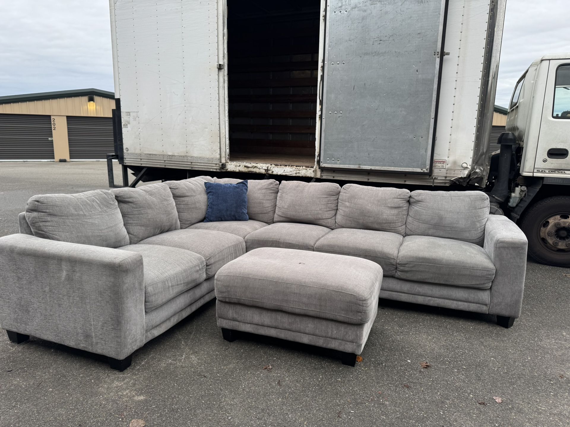 Sectional Couch 