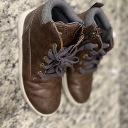 Cat & Jack Big Kid Boys’ Hadley Slip-on Boots