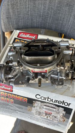 Edelbrock Carburetor:: 1407