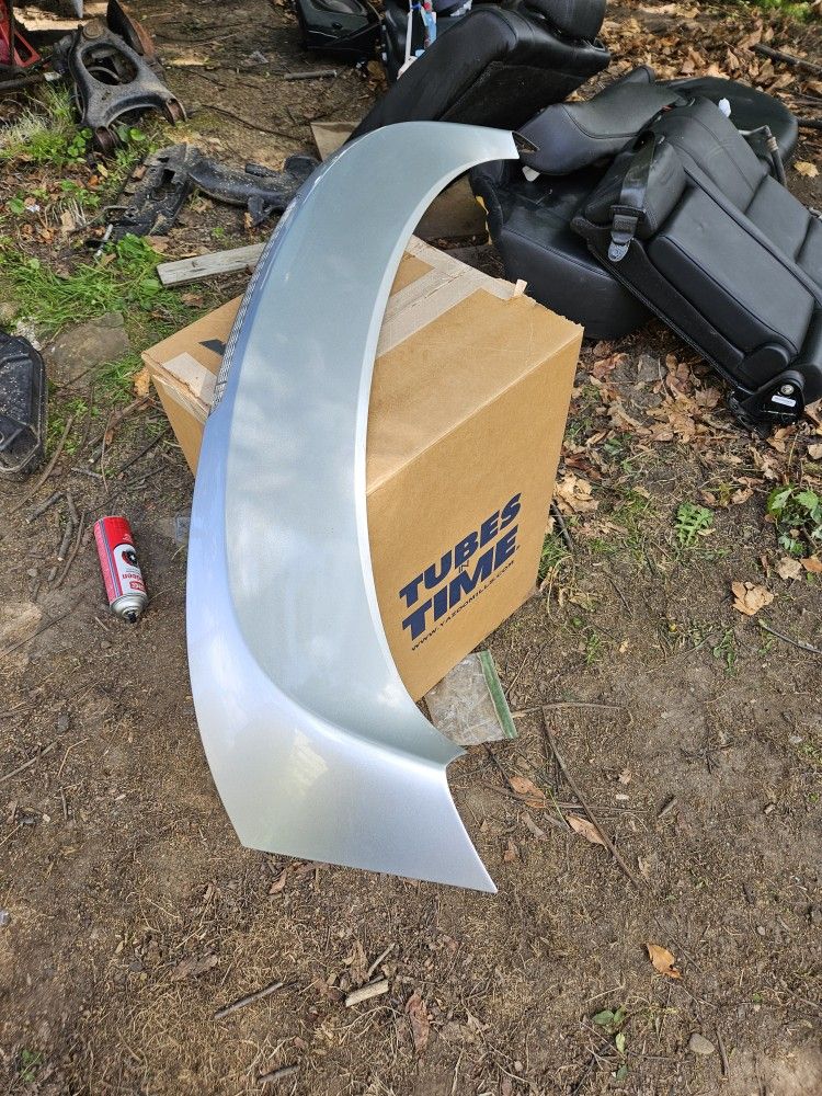 Crosstour Spoiler