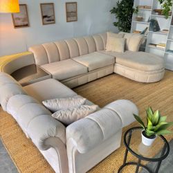 Vintage Levitz Curved Sectional w/ Chaise & Built-In Table - Free Delivery!