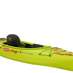 Supreme/Kayak Wilderness System Aspire 105 Brand New Plus Paddle Brand New In Box