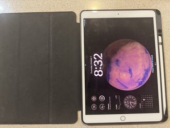 Apple iPad Pro 10.5" (2017), 512GB, Rose Gold, with Apple Pencil + 2 Covers