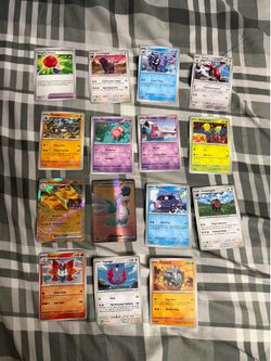 Random Pokémon Cards
