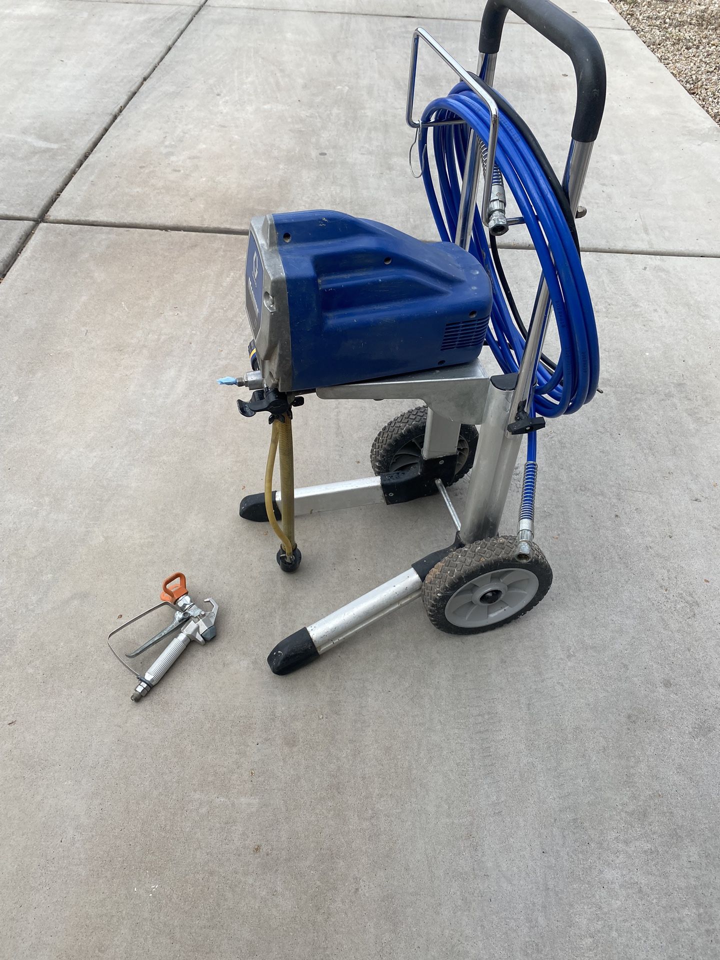 Graco X7 Airless Paint Sprayer With Gun And Hose for Sale in Laveen Village, AZ OfferUp