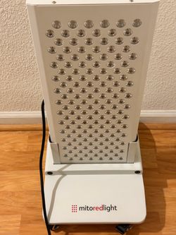 Mito Red Light MitoPRO 750+ with Official Rolling Floor Stand