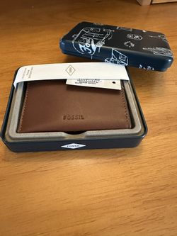 Brand New Fossil Leather Wallet - Gift Ready - Only $30!
