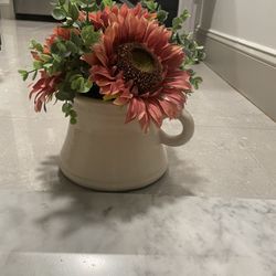 2 Flowers Vases