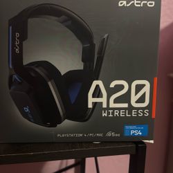 Astro A20 PS4/MAC/ PC Wireless Headset 