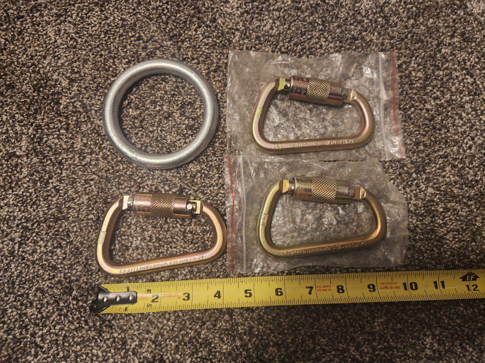 NEW 3 SALA Carabiners and Steel O-Ring