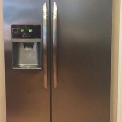 Frigidaire Stainless Steel Refrigerator 