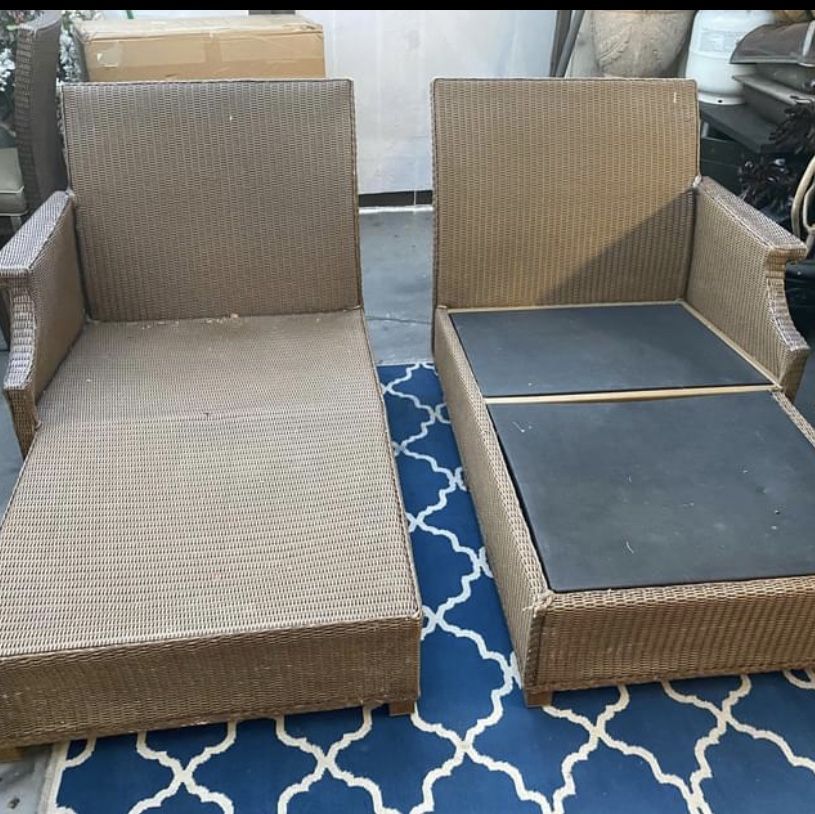 Patio Set Con 2 Free