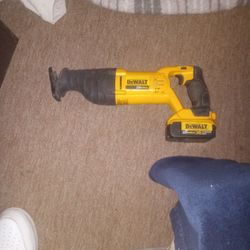 DeWalt DCS381 Variable Speed Reciprocating Saw