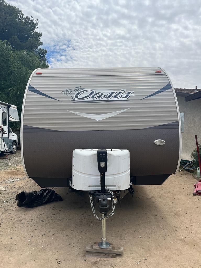 2018 Travel Trailer In Víctorville Ca for Sale in Arrowhed Farm, CA OfferUp
