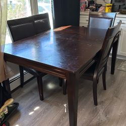 Dinning room Table 