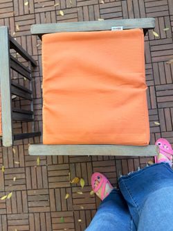 Outdoor Furniture table and chairs/ottomas