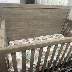 Baby Crib 