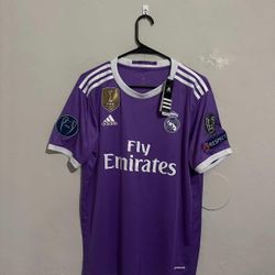 Real Madrid 2016-17 Jersey (Large Only )