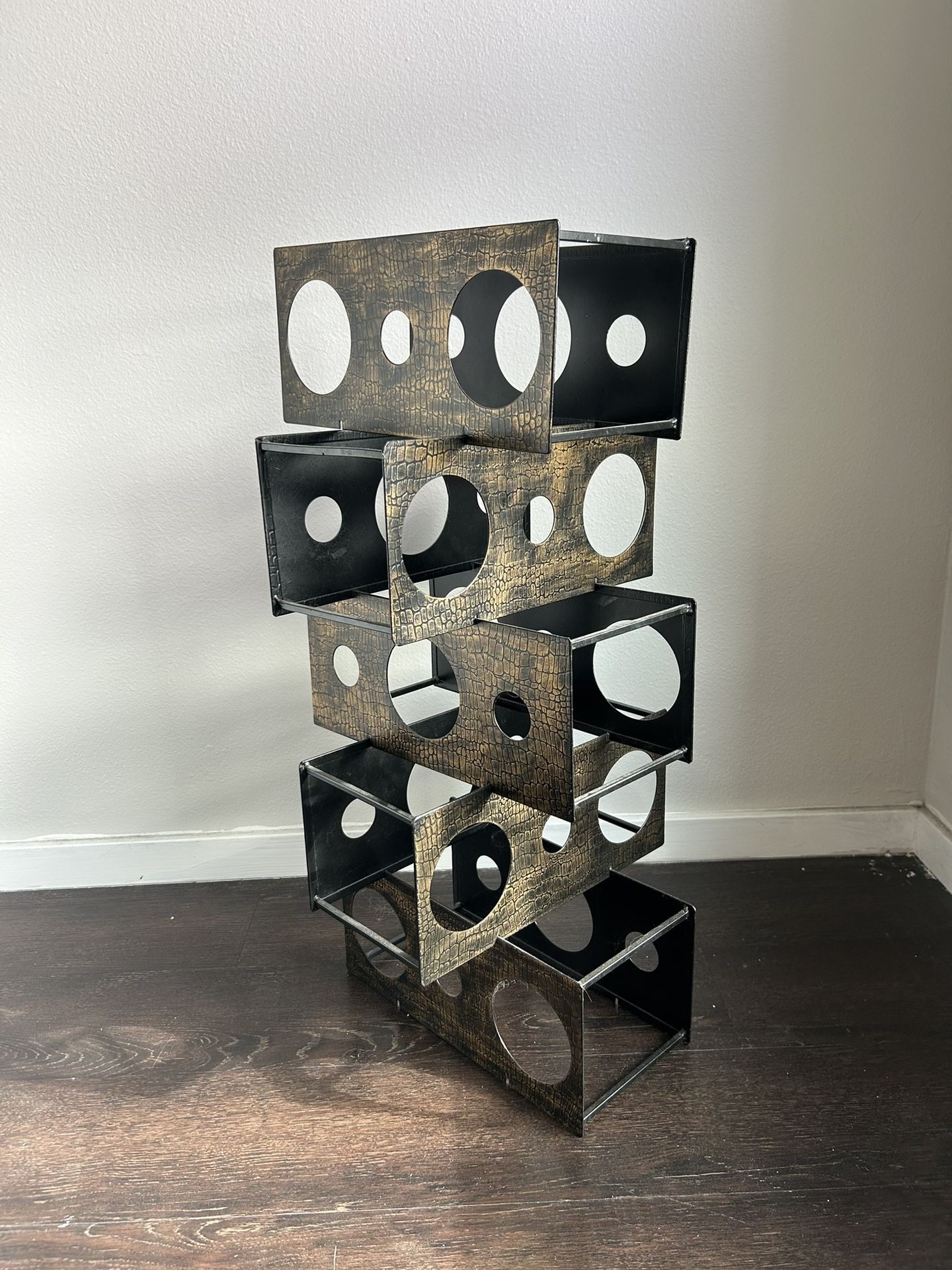 Black & Gold Patterned Wine Rack