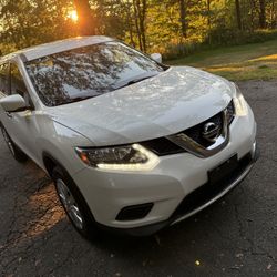 Nissan Rogue 2016 SV AWD 79k Miles