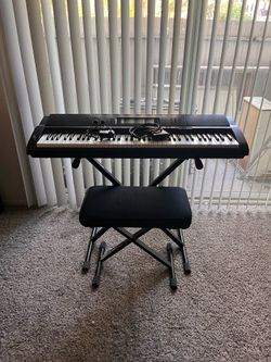 Casio WK-500 76-Key Keyboard Bundle w/ Stand, Bench & Sustain Pedal