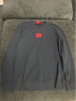 Hugo boss crewneck size medium