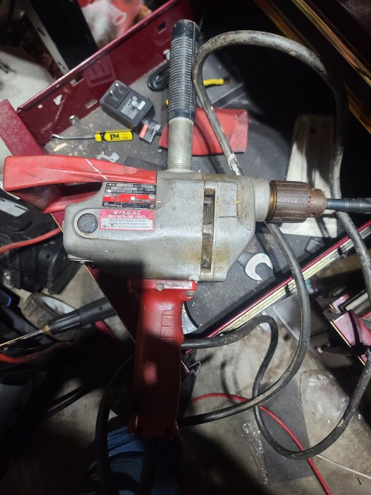 Milwaukee Heavy Duty 1/2 Drill
