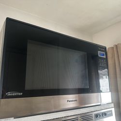 Panasonic 1.2 Cu Ft Inverter Microwave Oven NN-SN67HS ...