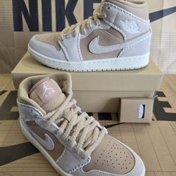 Nike Air Jordan 1 Mid SE Cozy Girl Women's Size 9, 9.5