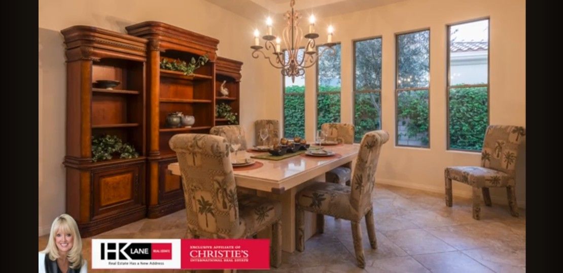 Beautiful Travertine Dining Room Table & 6 Chairs