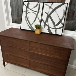 Nice Solid Wood Mid-Century 6 Drawer Dresser