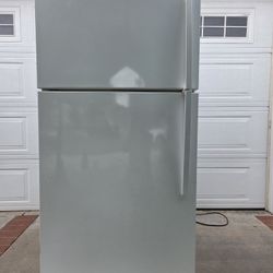 Refrigerator, Whirlpool, 21 Cu Ft