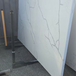 💎Quartz Modern • Durable • Stunning veining $1049  Luke’s liquidations warehouse Address:  2434 N Forsyth Rd, Suite A, Orlando, Fl, 3