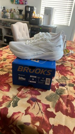 Brooks Glycerin 22 Women’s Size 9