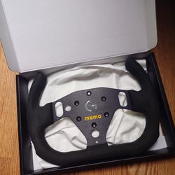 Logitech MOMO Motorsport Pro SIM Racing Wheel