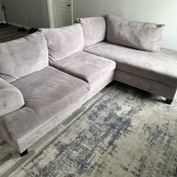 Couch $400 Negotiable. Willowbrook Area. 