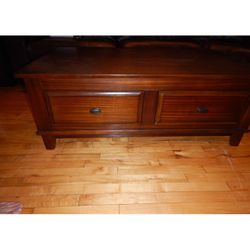 Lift Top Coffee Table. Must Be Able To Lift And Haul Away.