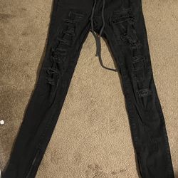 Black Pants 