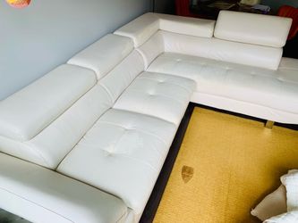 Sectional Sofa – Spacious & Comfortable – Moving Sale