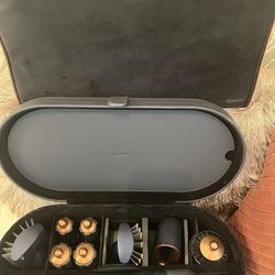 Limited Edition Dyson Air wrap 