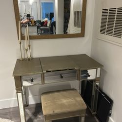 Pier 1 Glass mirror Makeup Table With Drawers And Stool 