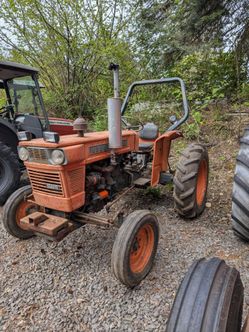 Kubota L260 Tractor