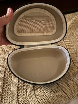 Case for beats 3  $15 hablo español