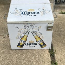 Vintage Corona Beer cooler 