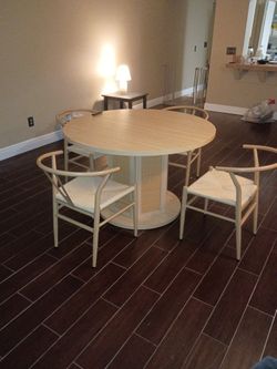 Table With 4 Chairs