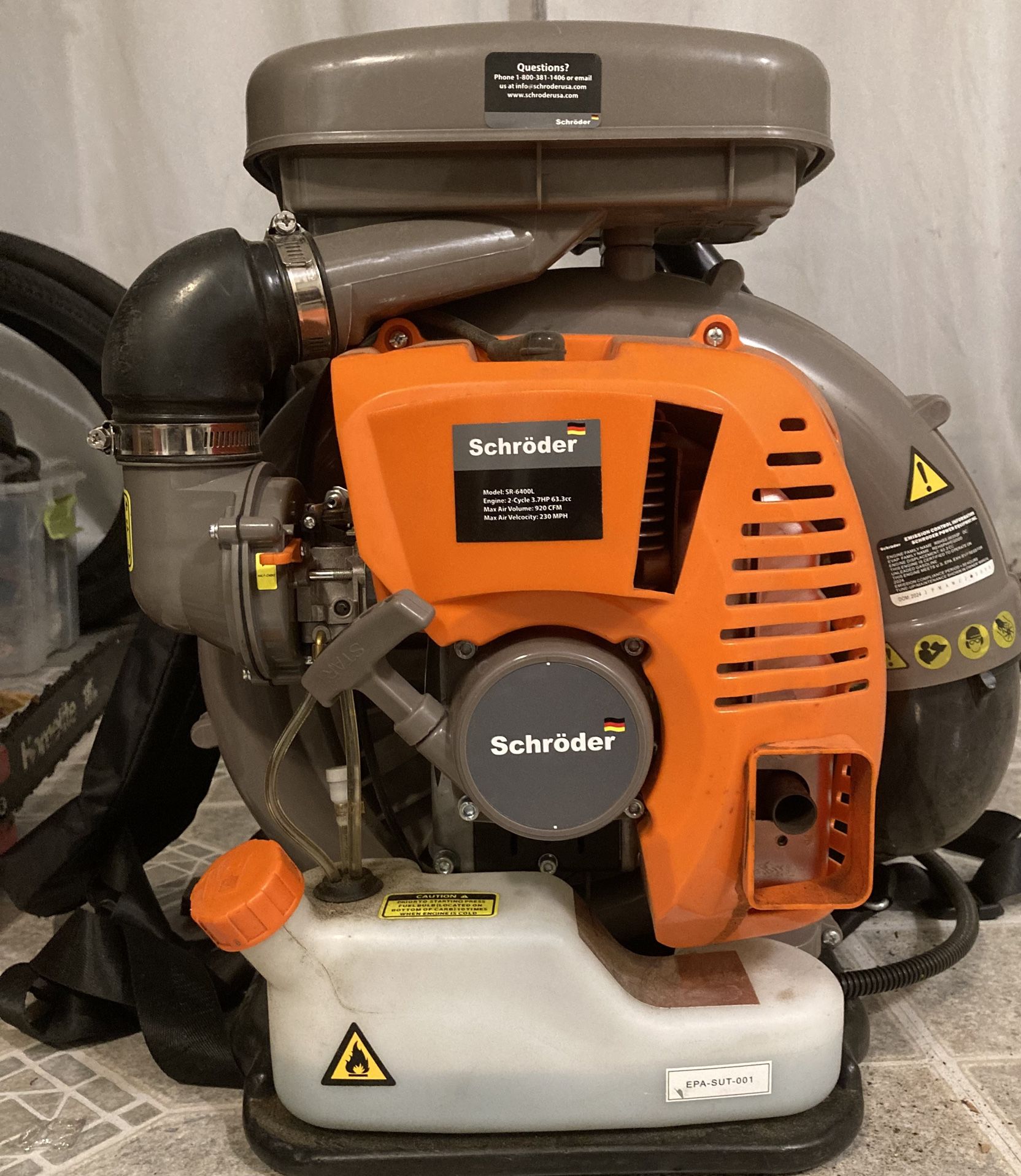 Schroder Gas Powered Back Pack Blower