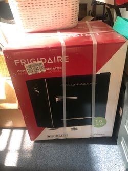 Compact Mini Refrigerator