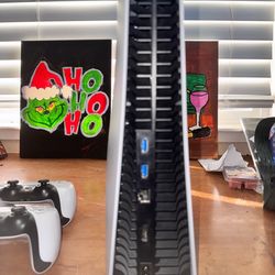 PS5  1TB Disc Edition - Like New - no box Includes Extra Controller