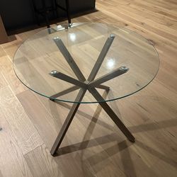 Round Dining Room Table
